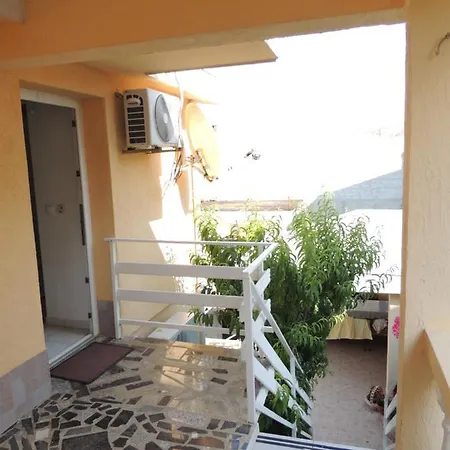 Apartman Husic Pag Town Exterior foto