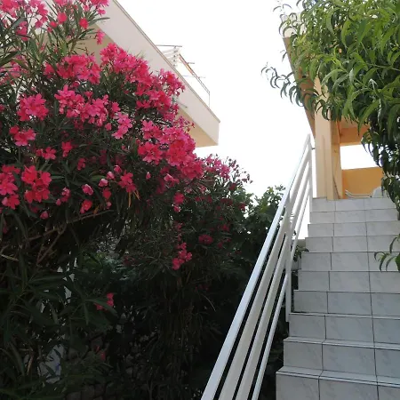 Apartman Husic Pag Town Exterior foto