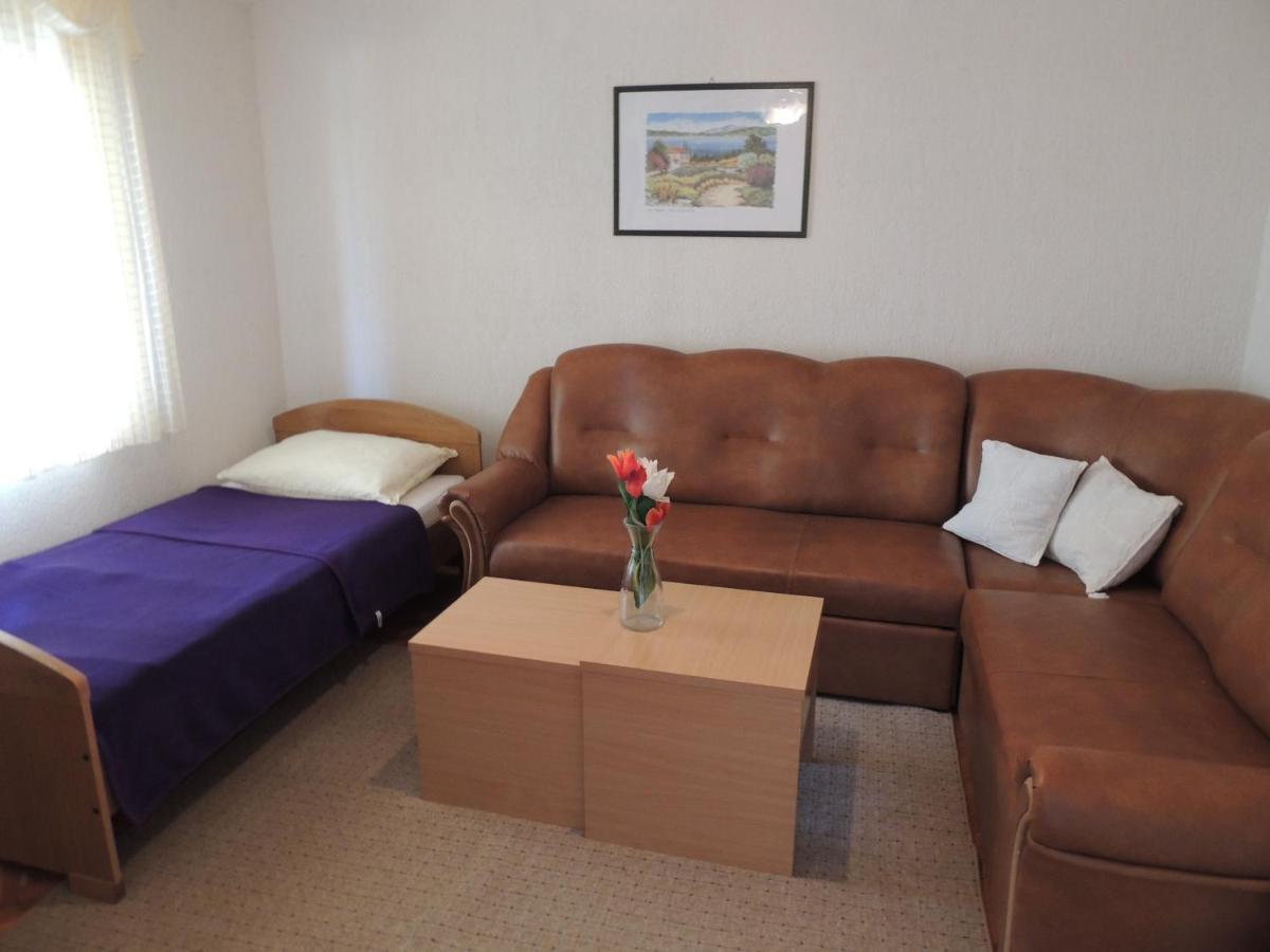 Apartment Husic *