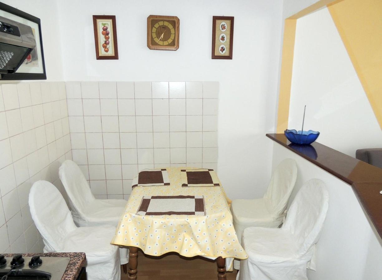Apartment Husic Pag Town