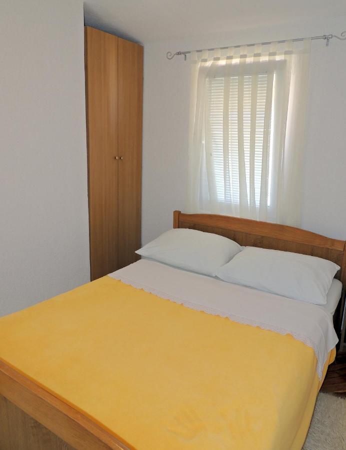 Husic Apartment Pag Town